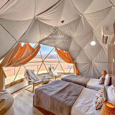 Rum Island Luxury Camp & Bubbles Hotel Wadi Rum Buitenkant foto