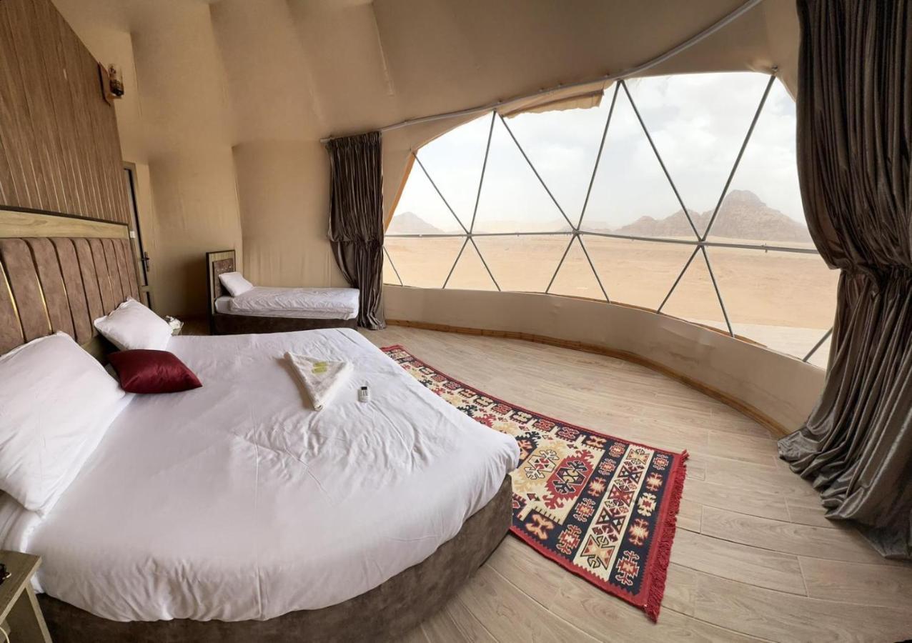 Rum Island Luxury Camp & Bubbles Hotel Wadi Rum Buitenkant foto