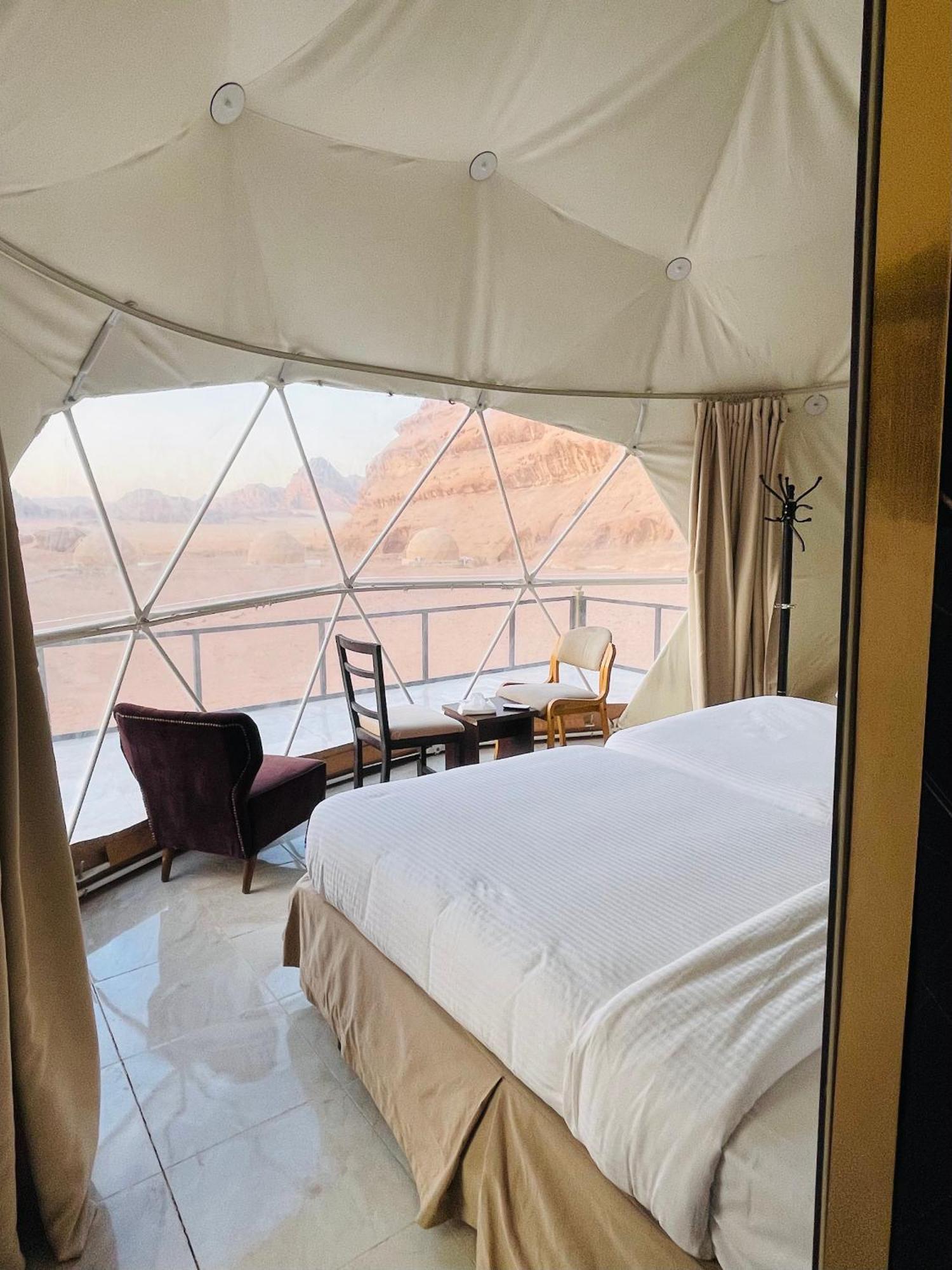 Rum Island Luxury Camp & Bubbles Hotel Wadi Rum Buitenkant foto