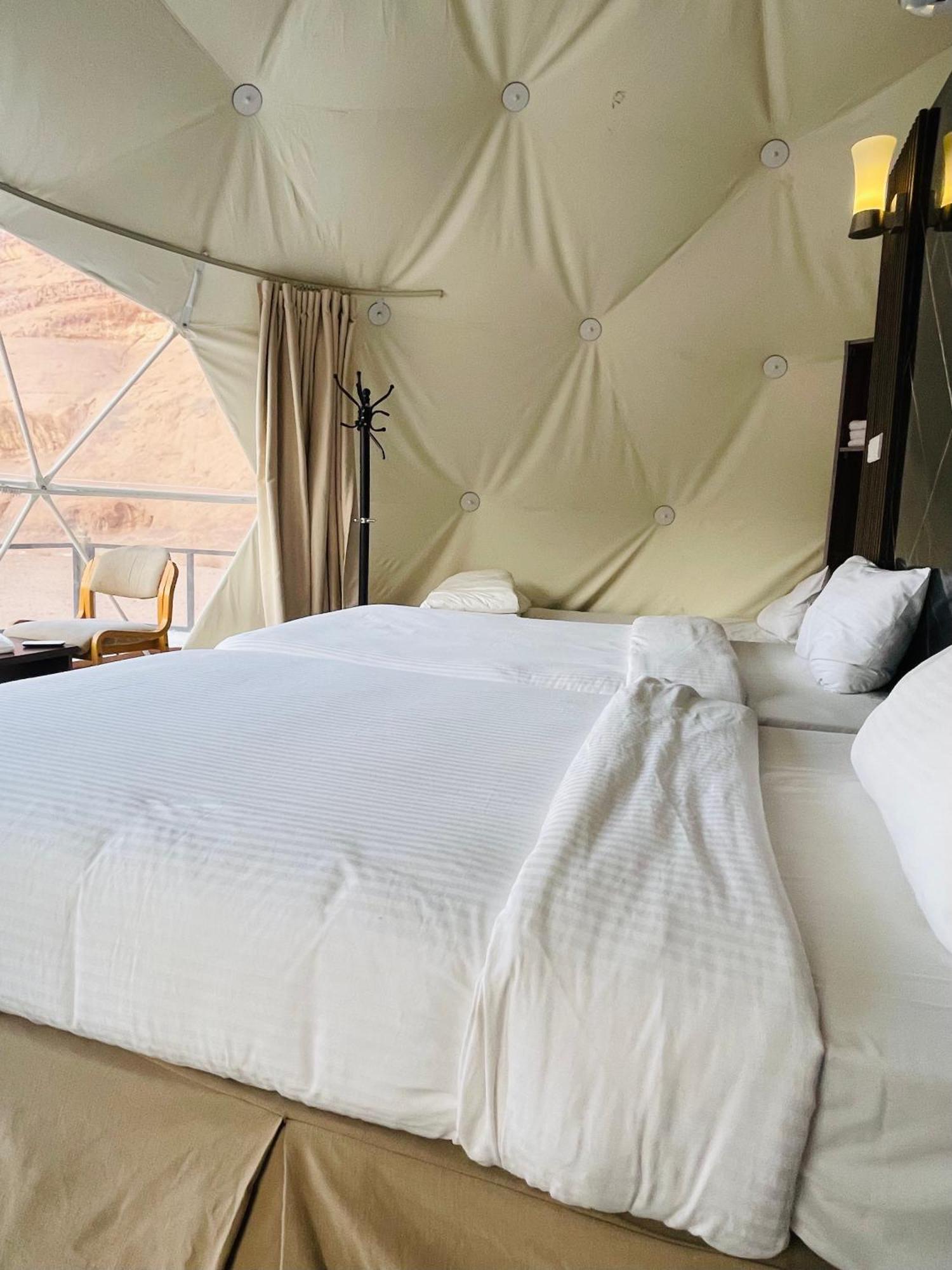 Rum Island Luxury Camp & Bubbles Hotel Wadi Rum Buitenkant foto