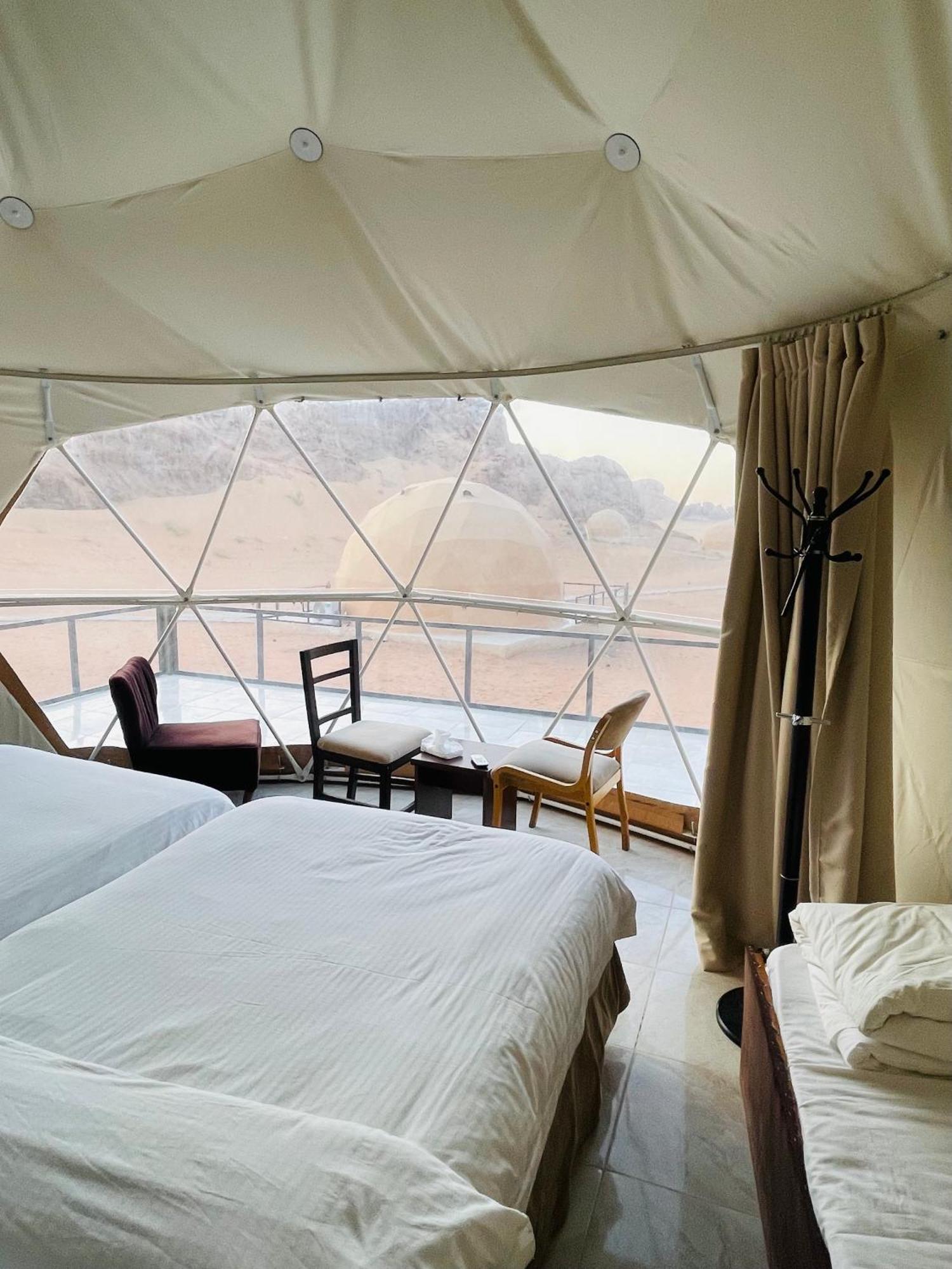 Rum Island Luxury Camp & Bubbles Hotel Wadi Rum Buitenkant foto