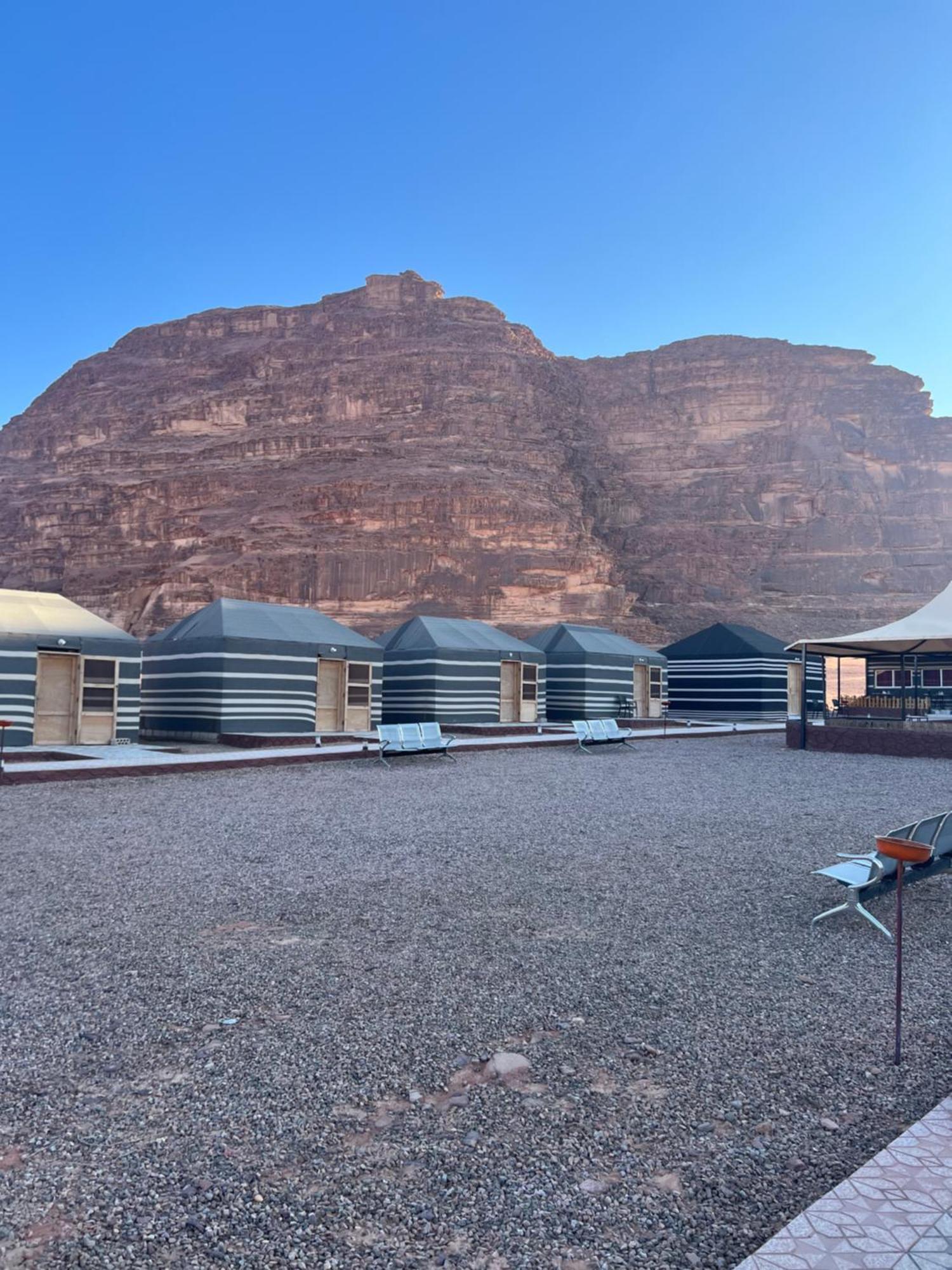 Rum Island Luxury Camp & Bubbles Hotel Wadi Rum Buitenkant foto