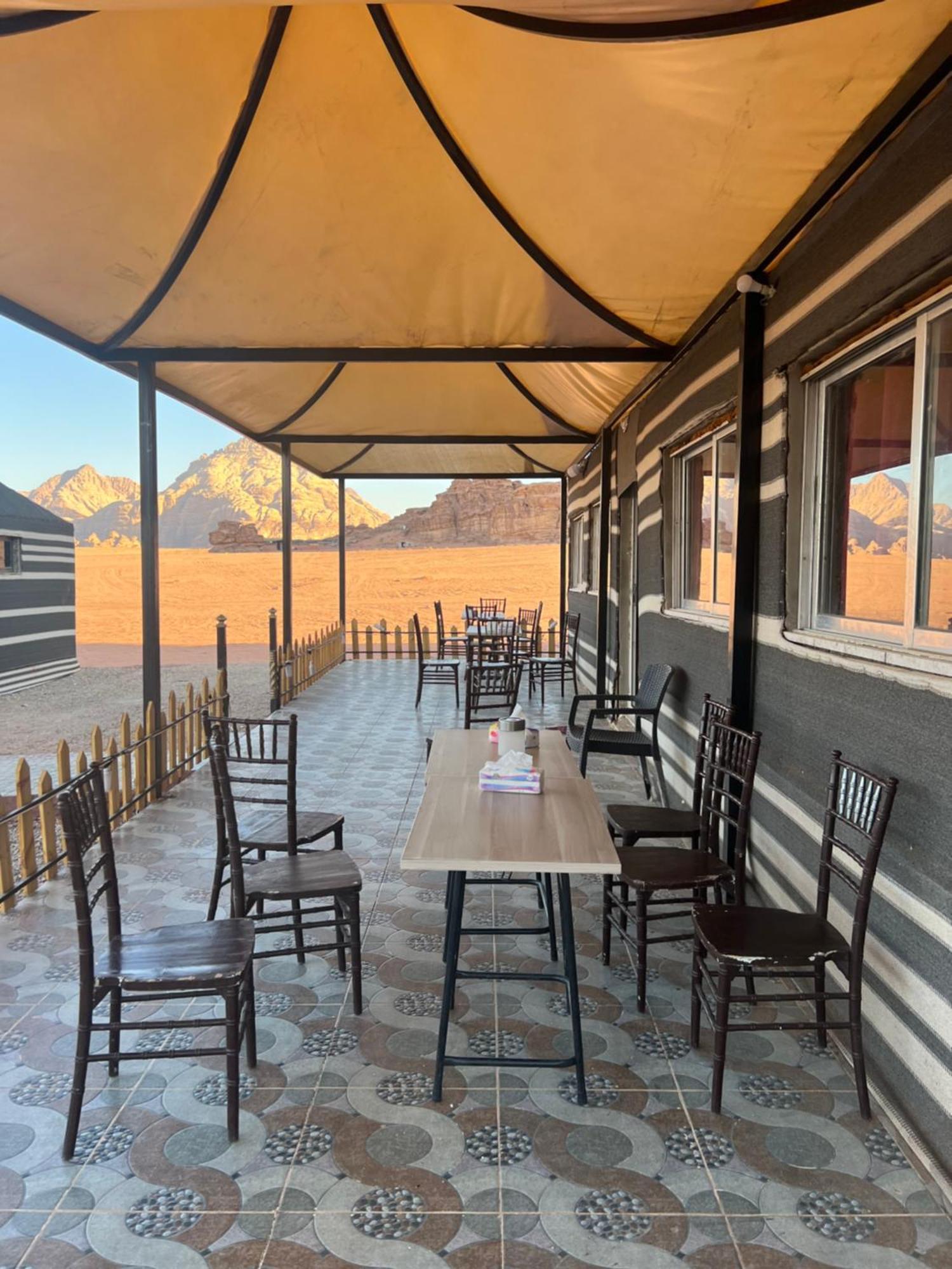 Rum Island Luxury Camp & Bubbles Hotel Wadi Rum Buitenkant foto