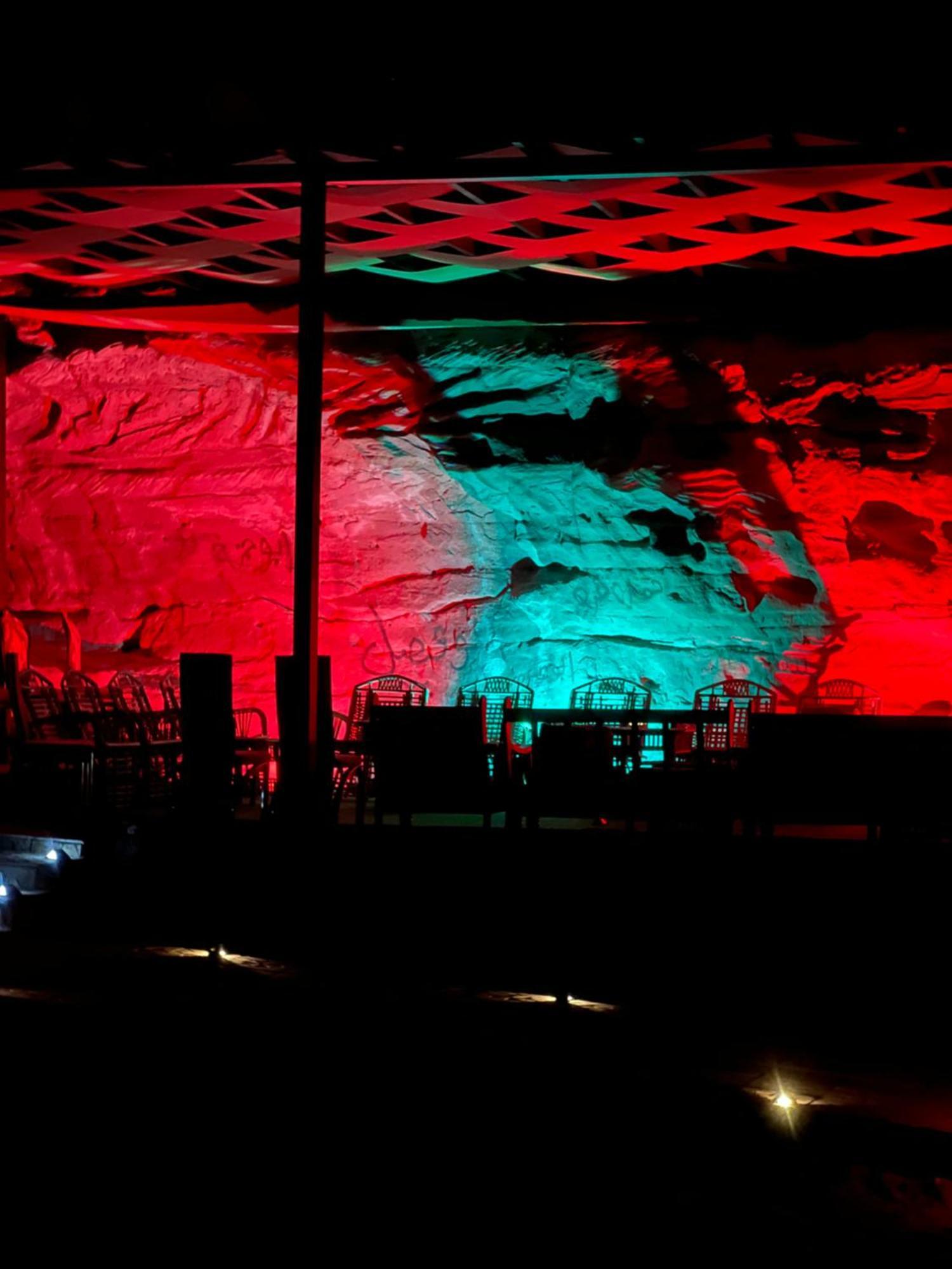 Rum Island Luxury Camp & Bubbles Hotel Wadi Rum Buitenkant foto
