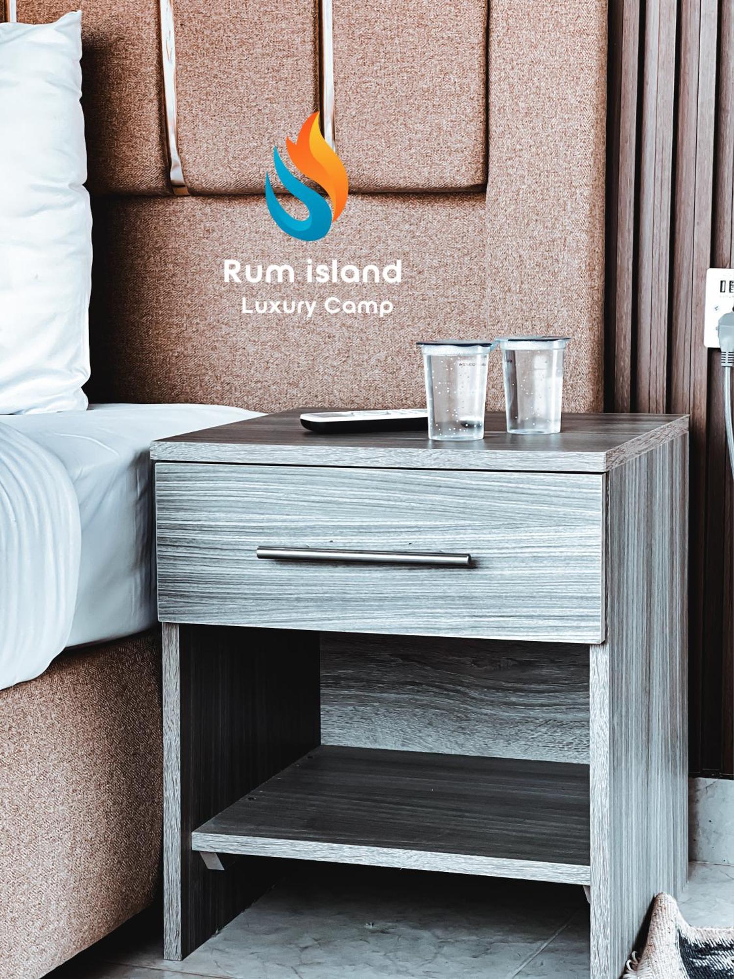 Rum Island Luxury Camp & Bubbles Hotel Wadi Rum Buitenkant foto
