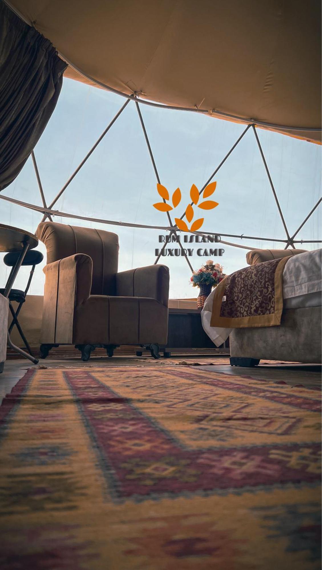 Rum Island Luxury Camp & Bubbles Hotel Wadi Rum Buitenkant foto