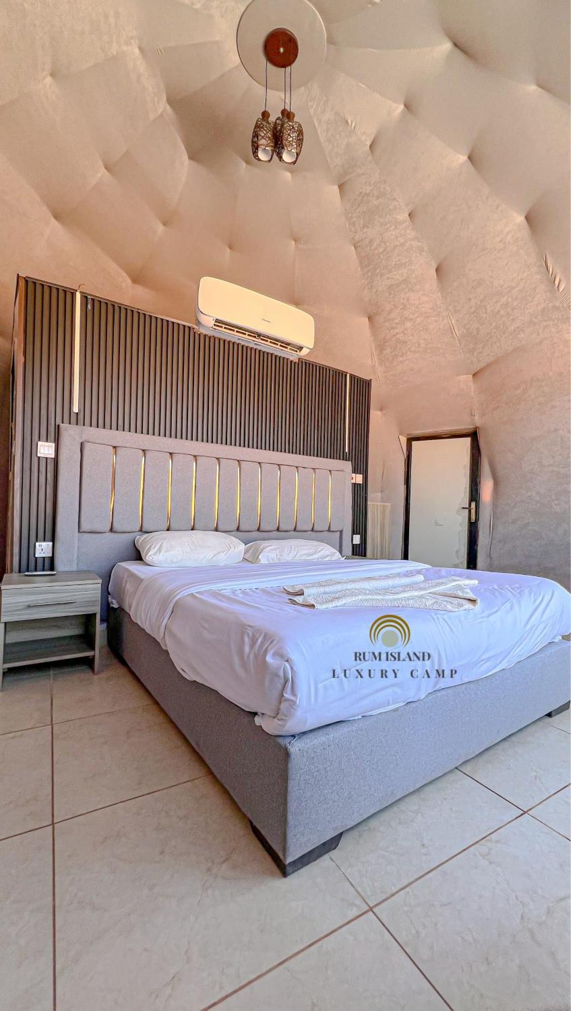 Rum Island Luxury Camp & Bubbles Hotel Wadi Rum Buitenkant foto