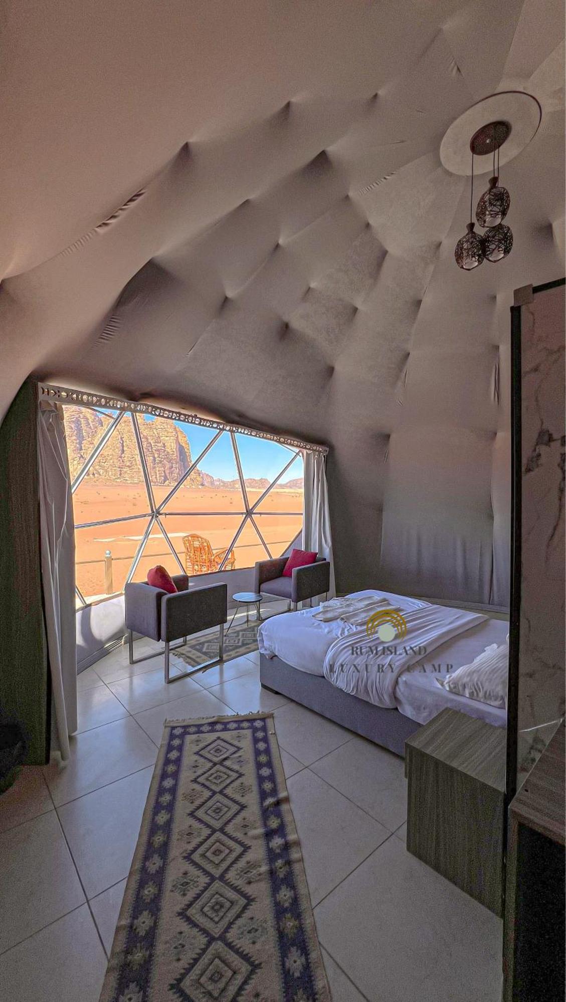 Rum Island Luxury Camp & Bubbles Hotel Wadi Rum Buitenkant foto