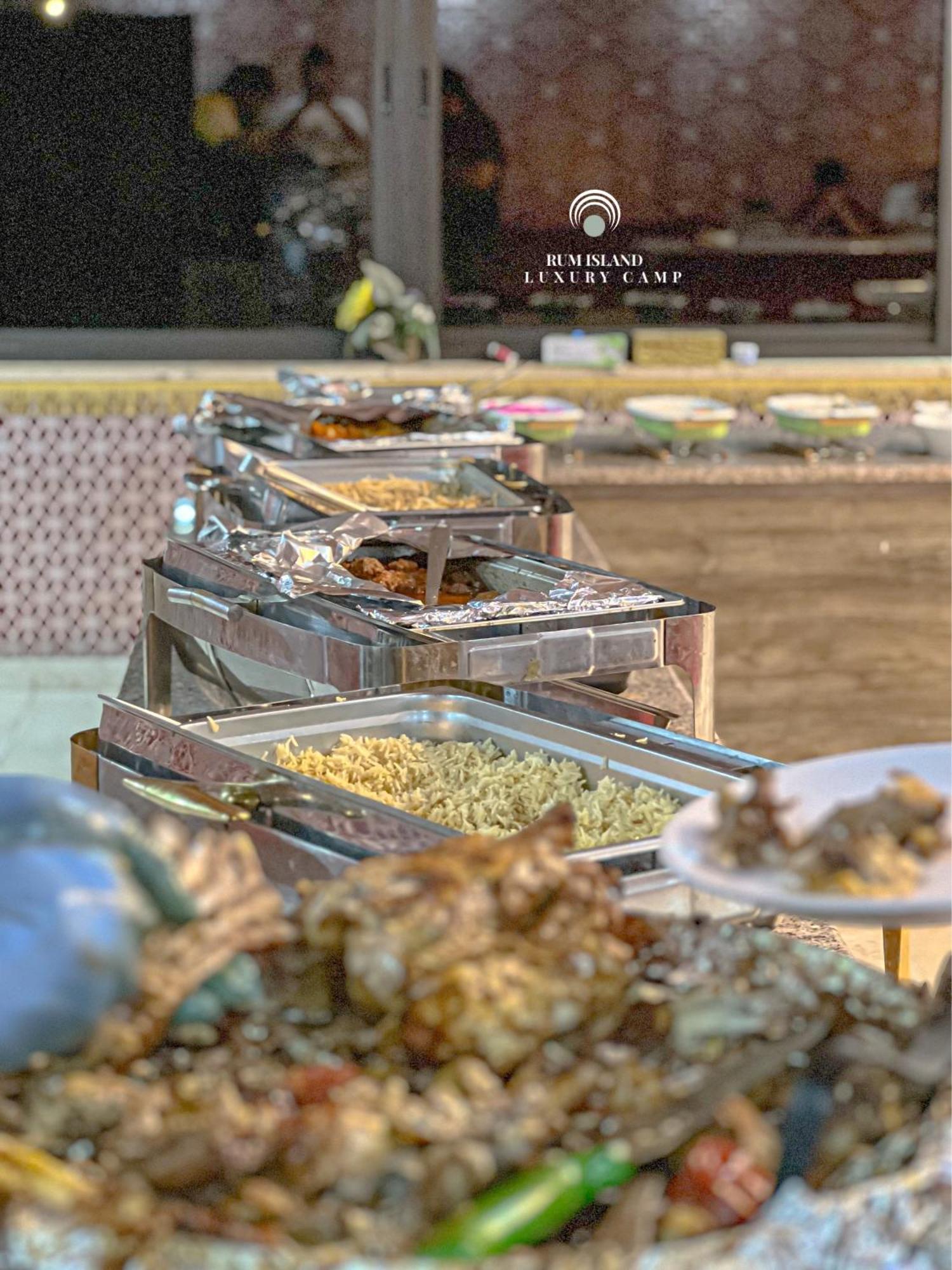 Rum Island Luxury Camp & Bubbles Hotel Wadi Rum Buitenkant foto