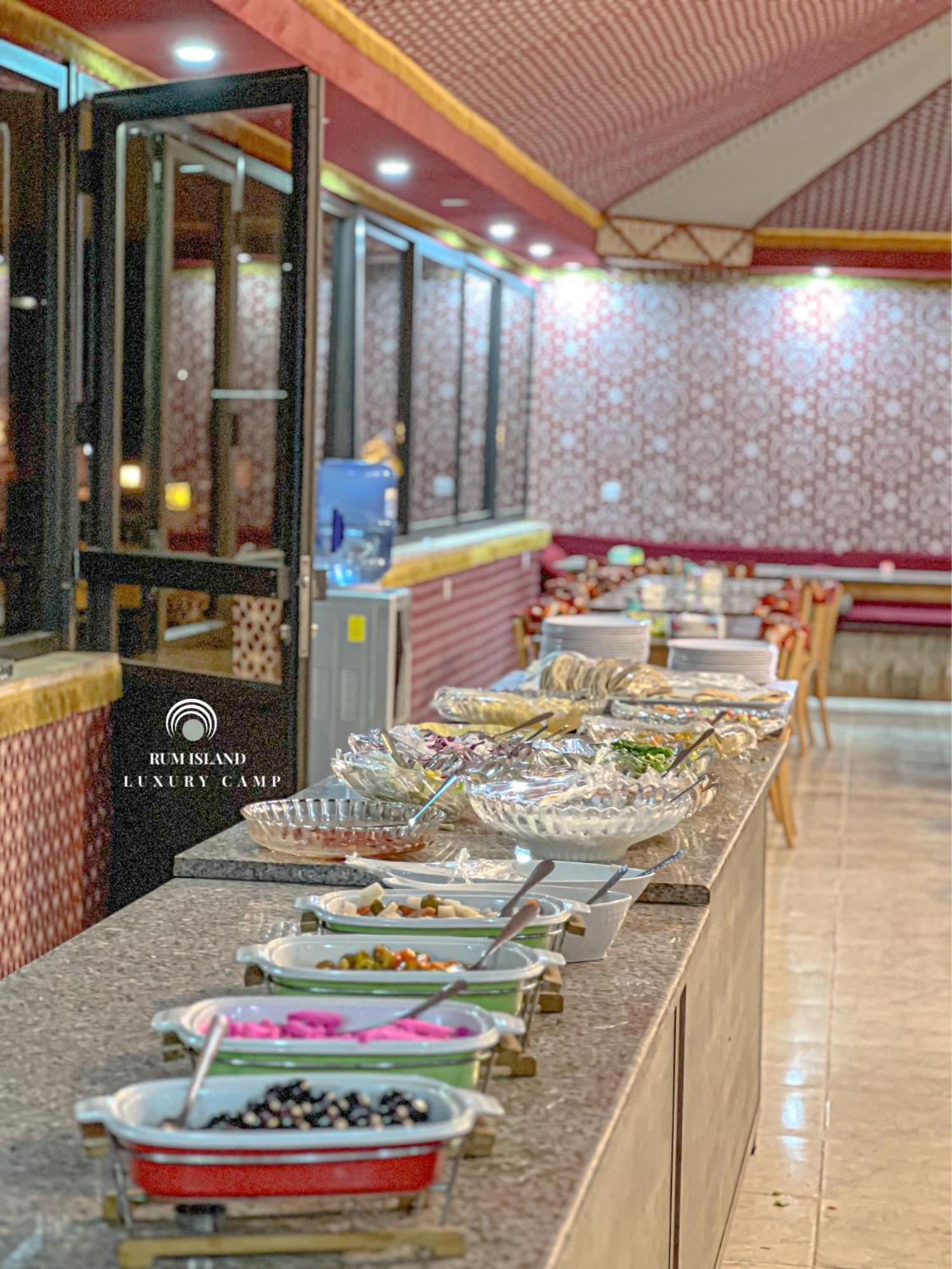 Rum Island Luxury Camp & Bubbles Hotel Wadi Rum Buitenkant foto