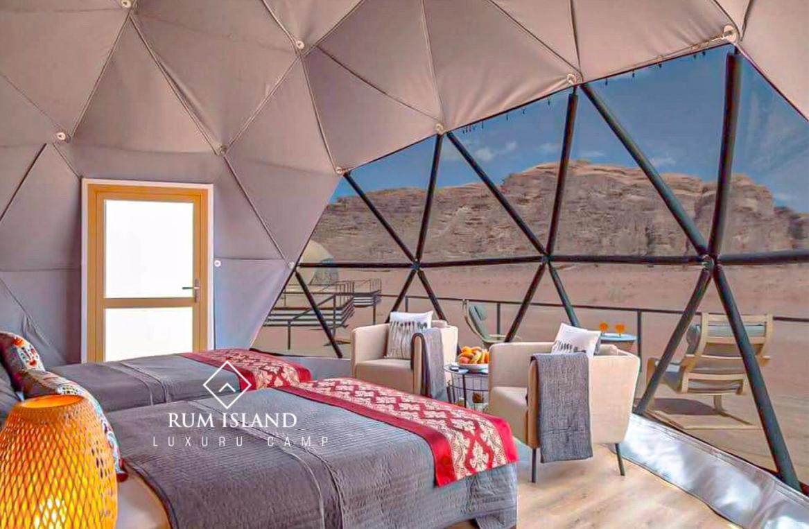 Rum Island Luxury Camp & Bubbles Hotel Wadi Rum Buitenkant foto